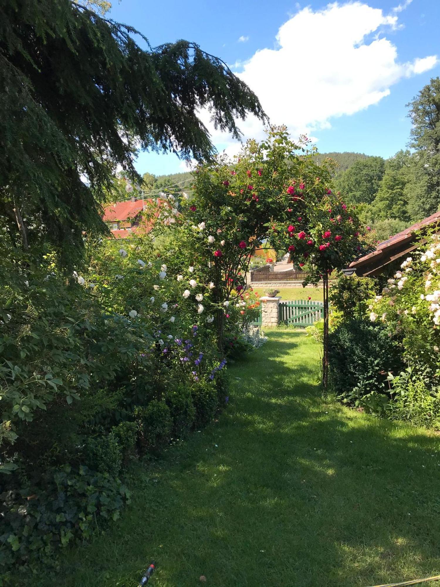 Ferienwohnung Landlust Neudrossenfeld エクステリア 写真